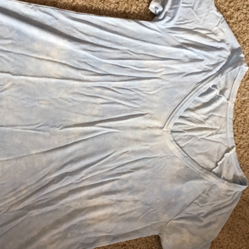 american eagle blue shirt